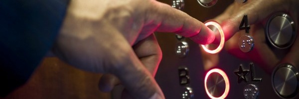 Elevador funciona a base de energia solar